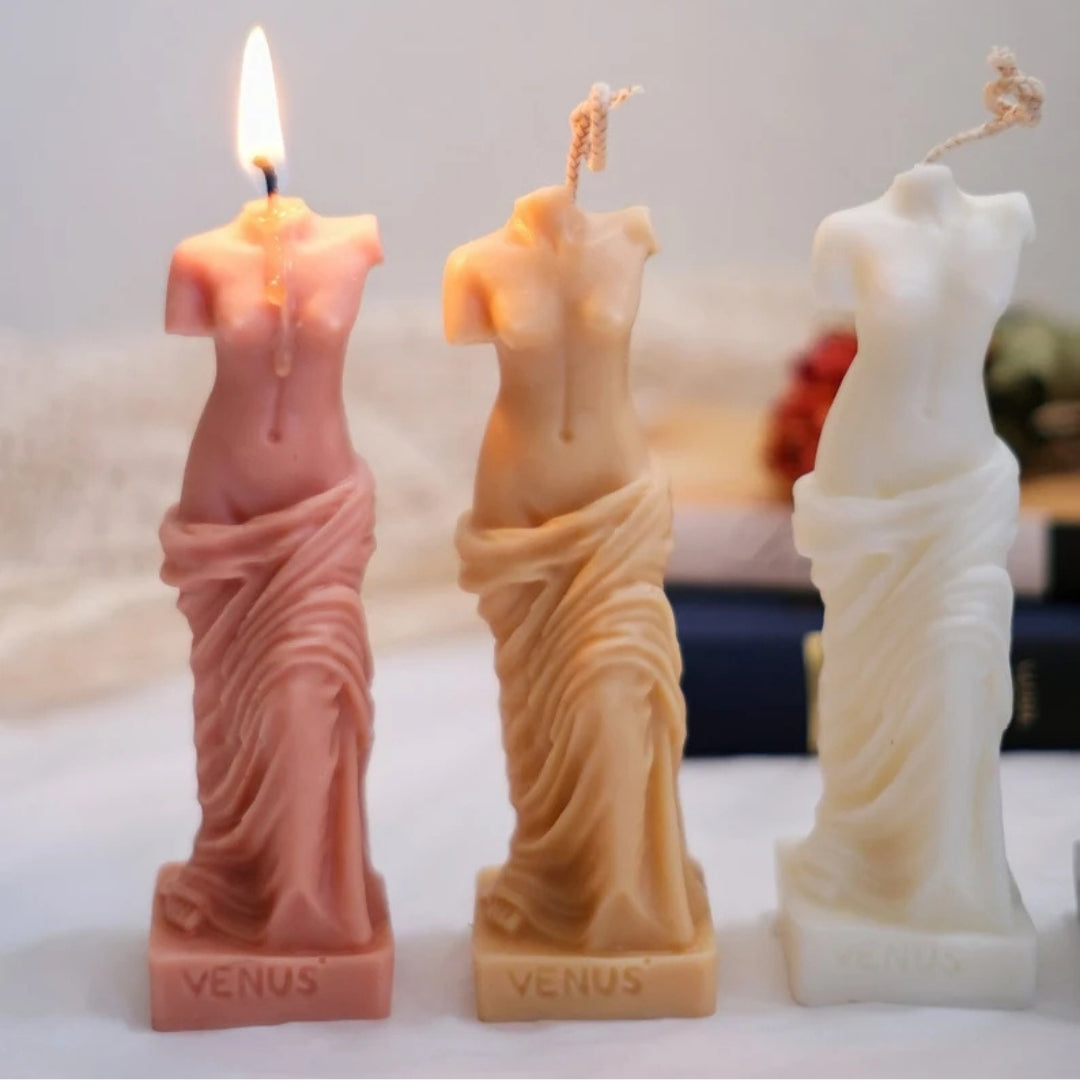 Set of 2 Beige Venus Sculptural Candles